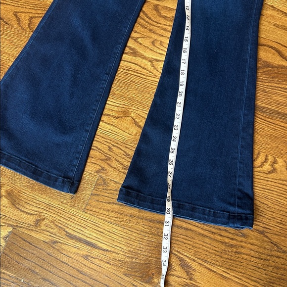 NWOT PAIGE Genevieve High Rise Flare Jeans Dark Blue Wash Size 26 - Picture 9 of 11